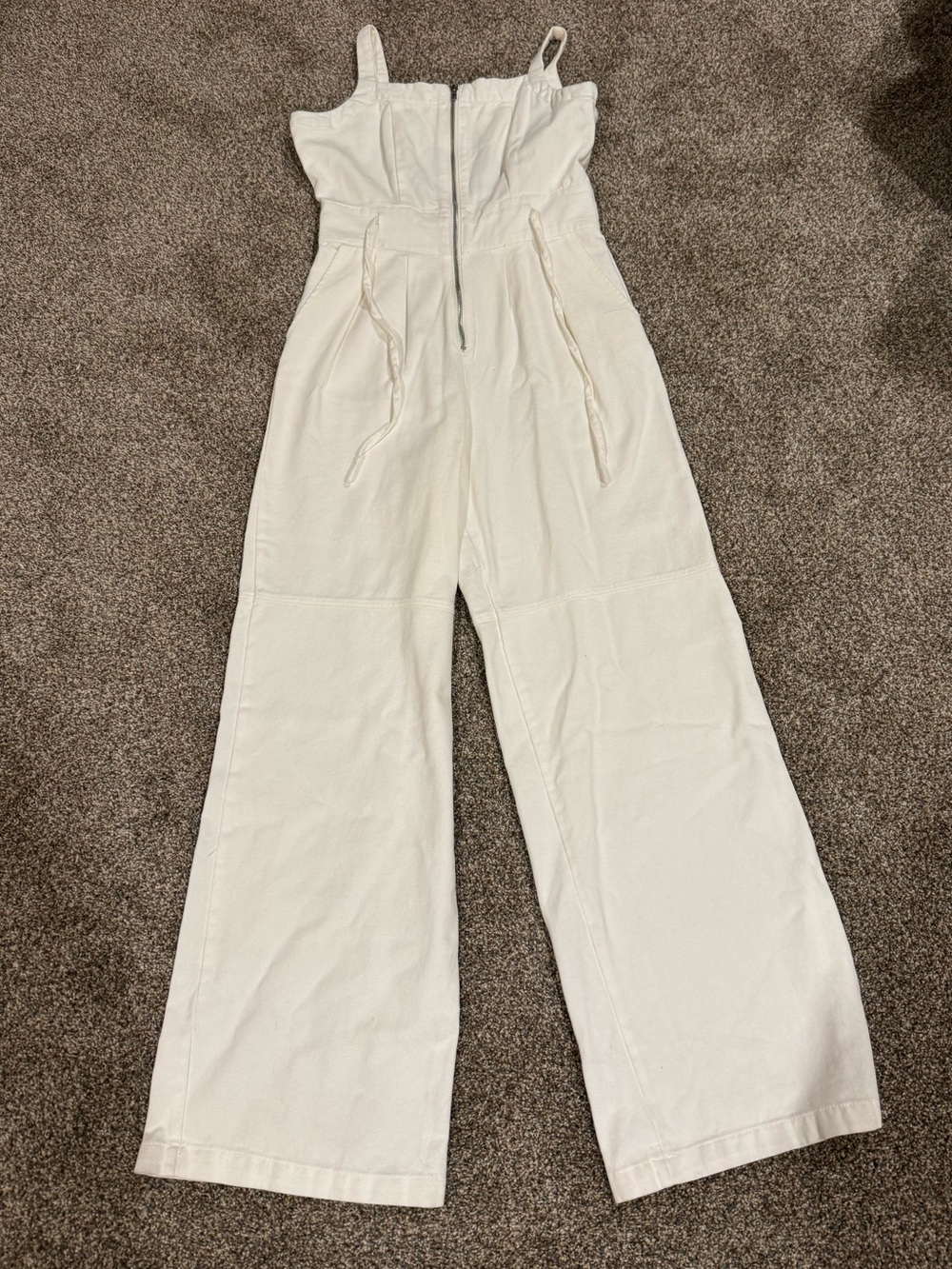 Forever 21 White Wide-Leg Denim Jumpsuit with Front Zip and Back Cutout size Med - Picture 3 of 12